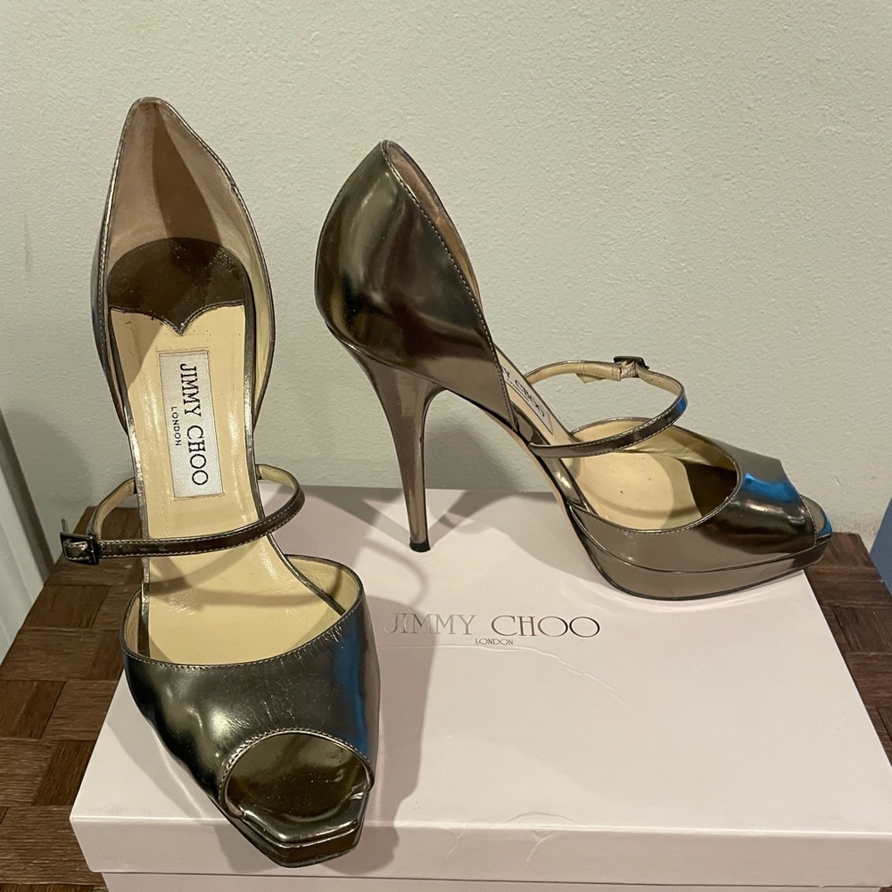 Jimmy Choo pumps